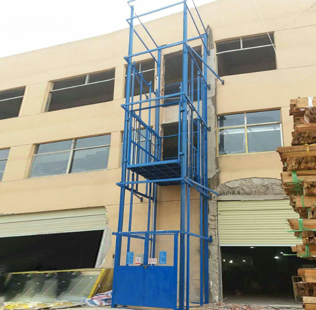 湘潭建材厂室外物料提升